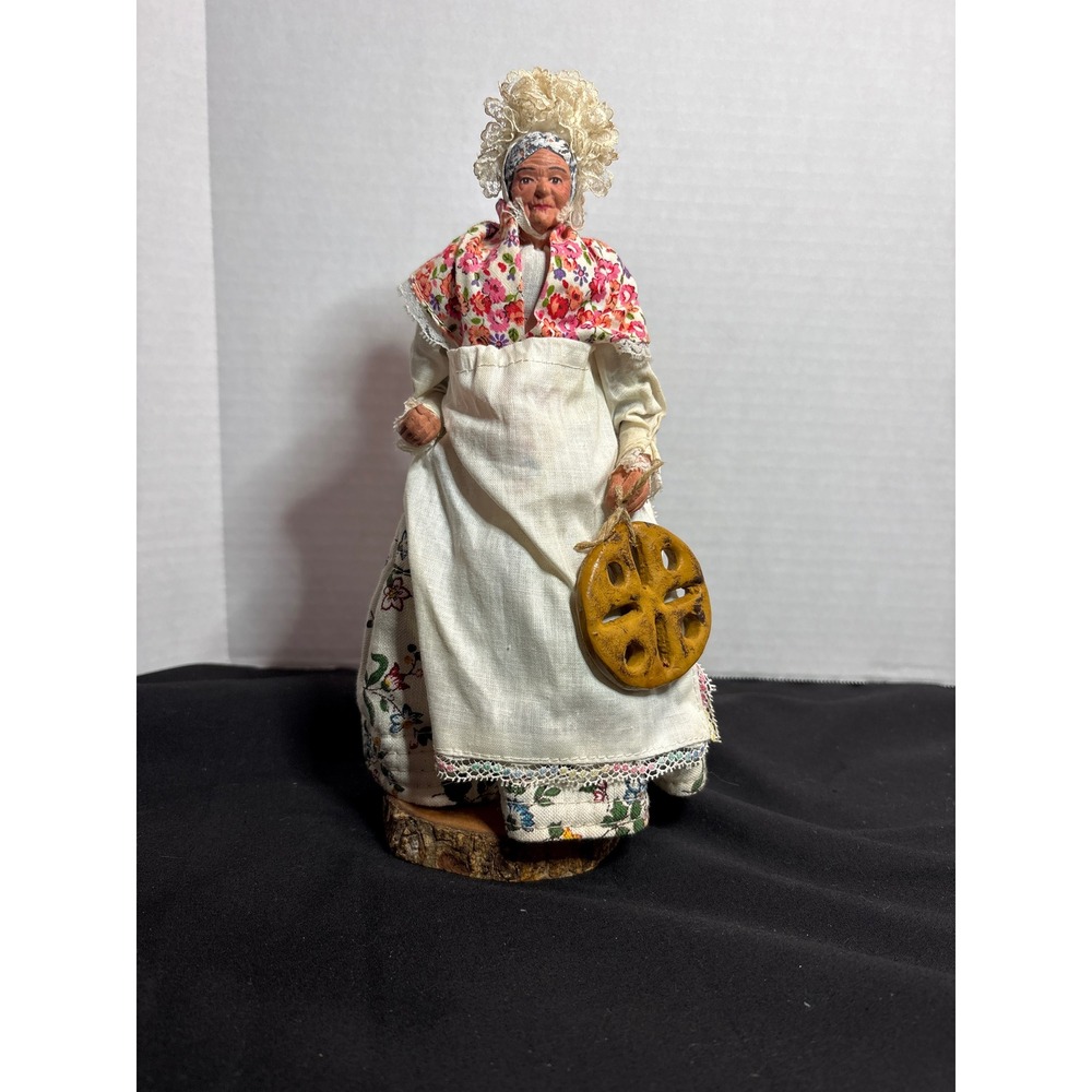 Vintage Folk Art Doll Souvenir Figurine Handmade France Floral‎ Costume